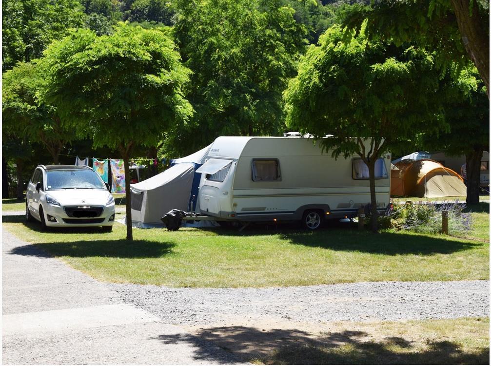 Hotel Camping La Charderie à Pont-de-Labeaume Extérieur photo